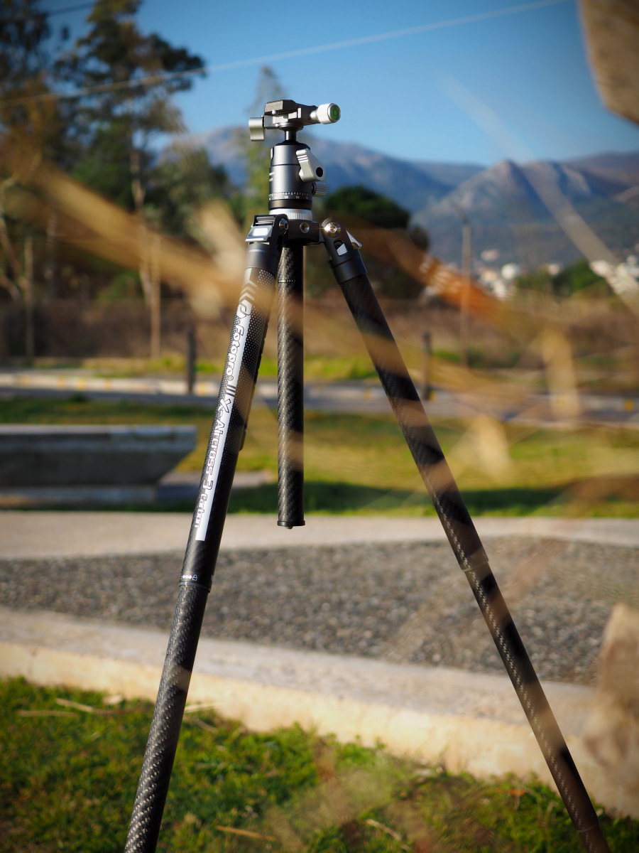 Fotopro X-Aircross 3 carbon fiber tripod